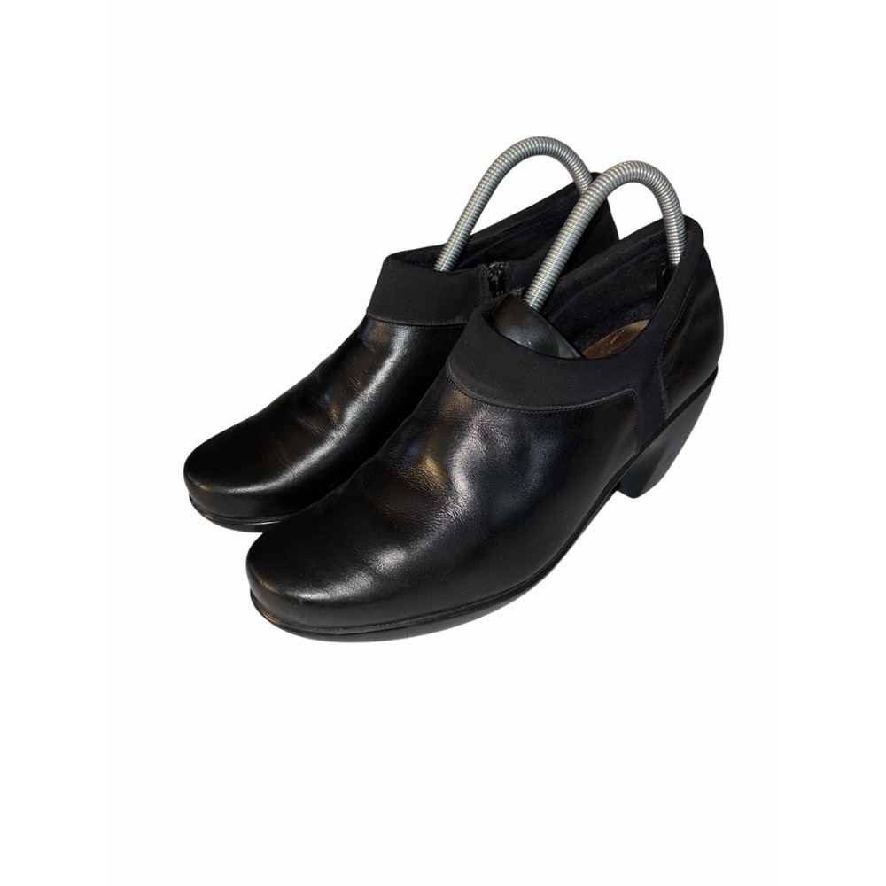 Naot Booties Side Zip Clogs Sz EUR 40 US 9/9.5 Black Leather Heeled Low Boots